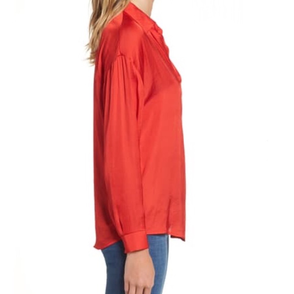 The Lush MB Pullover